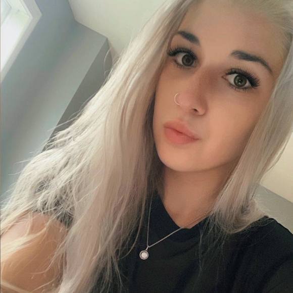 Meet your Posher, Ami - Picture 1 of 1